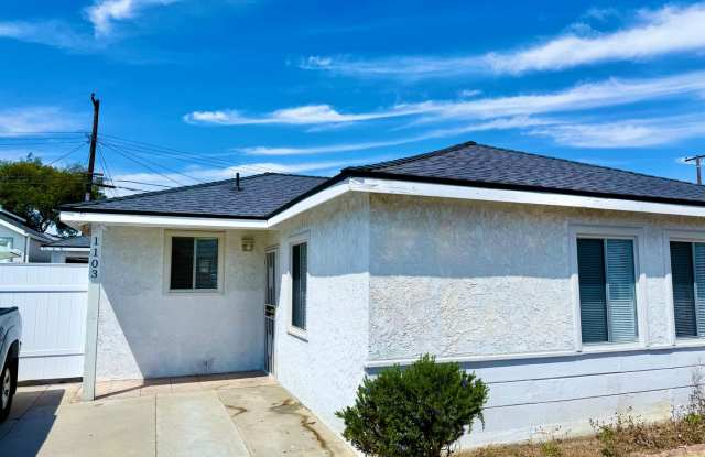 AWESOME 3 BEDROOM 1 BATH HOME photos photos