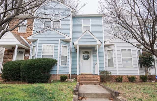 Updated 3 Bedroom Townhome Available Early August! photos photos
