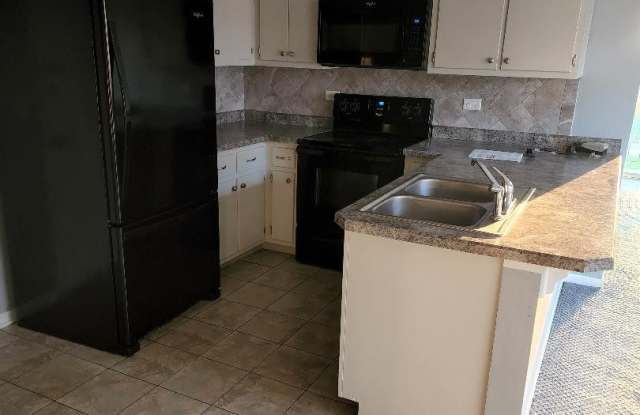 15343 Treetop Drive Gallery 4