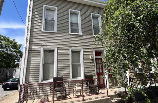 545 West Philadelphia Street - A photos photos 545 West Philadelphia Street - A photos photos