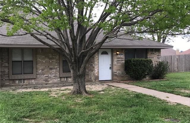 1202 Heron Court - 1202 Heron Court, DeSoto, TX 75115