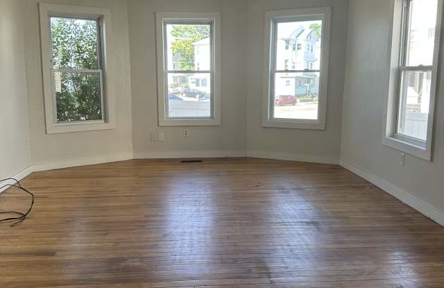 2 Massasoit Road Gallery 4