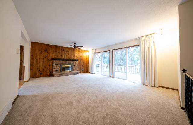 276 Palomino Dr. Gallery 3