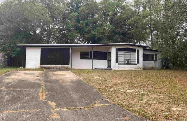 4518 Deauville Way - 4518 Deauville Way, Brent, FL 32505