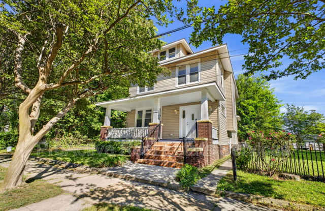 1008 Grayson Street photos photos