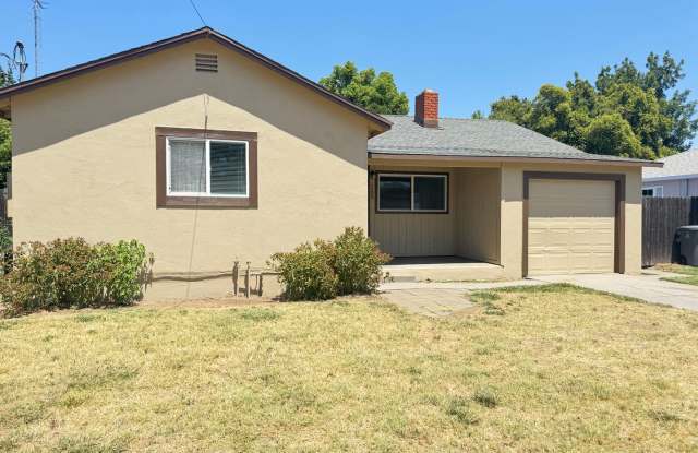 3 bed /1 ba house - Yuba City - 155 Clinton Street, Yuba City, CA 95991