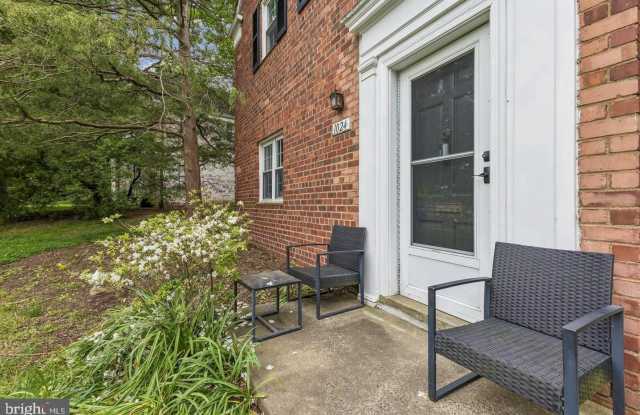 1024 VALLEY Drive Gallery 2