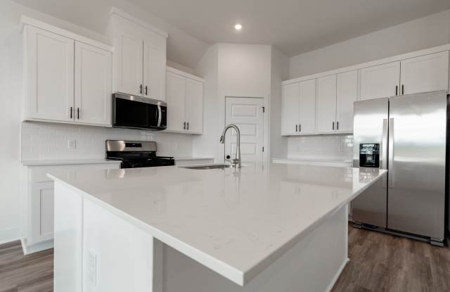587 West Gosling Isle Gallery 4