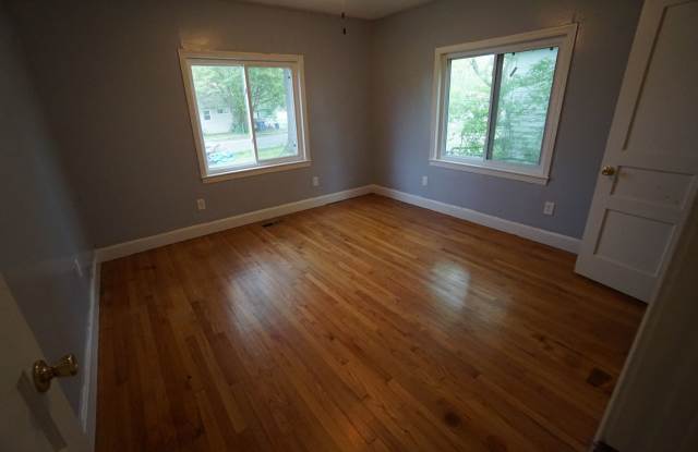 2 Bed 1 Bath House Total Electric photos photos