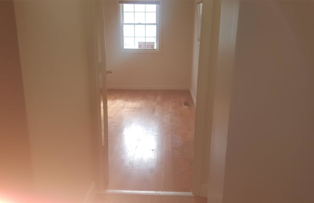 3369 Blaine Street Northeast - 1 Gallery 4