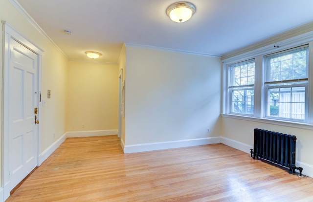 17 Greenleaf Street Gallery 3