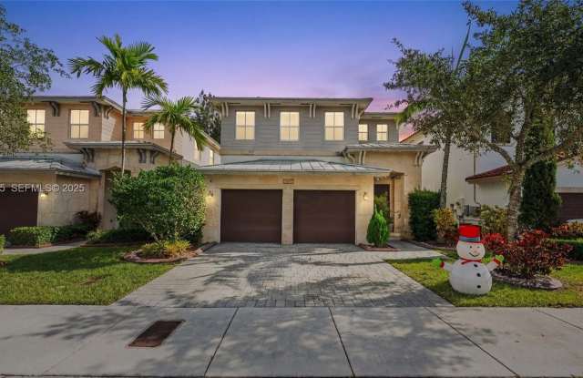 6933 NW 104th Ct photos photos