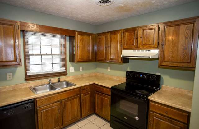 2 Bed 2.5 Bath Condo Gallery 1