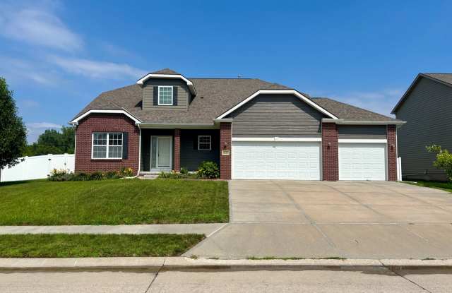 2625 N 169th St – 4 Bed/3 Bath in Elkhorn School District | Granite Kitchen, 3-Car Garage, Fenced Yard photos photos