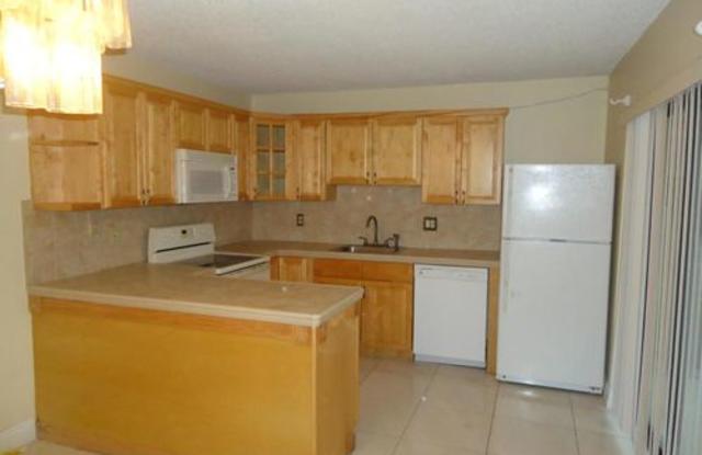 2096 White Pine Circle Gallery 4