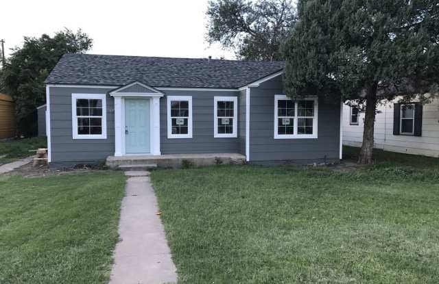 2704 32nd - 2704 32nd Street, Lubbock, TX 79410