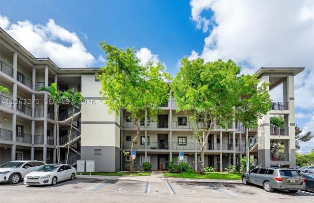 2851 Riverside Dr Gallery 4