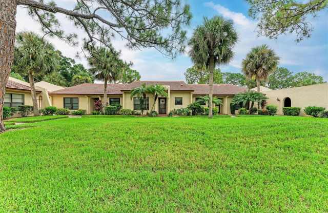 3669 LONGMEADOW - 3669 Longmeadow, The Meadows, FL 34235