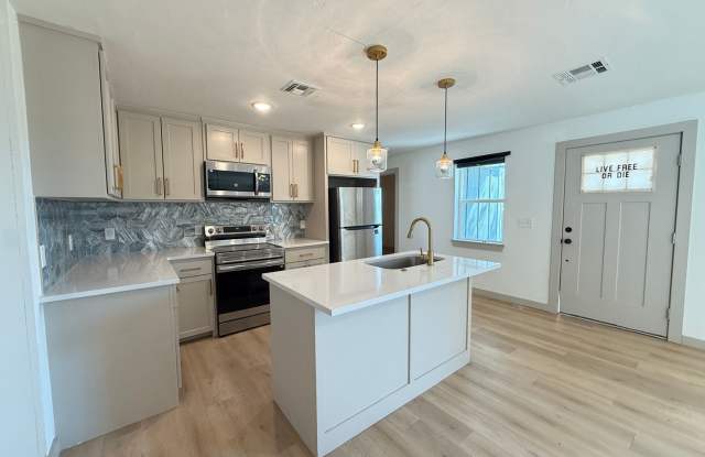 ALL BILLS PAID! | 737 NW 89th St | Gallery 4