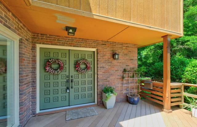 1211 Scottland Terrace Gallery 3