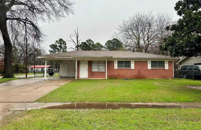 7809 Woodfield Drive photos photos
