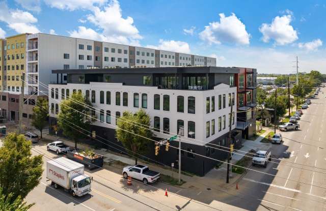 1329 S 4TH AVENUE Gallery 2