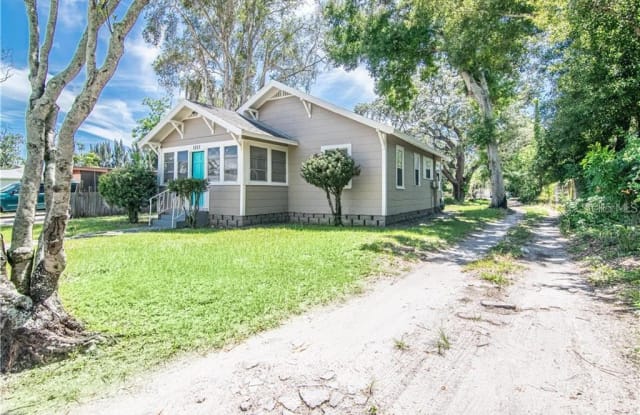 1317 15TH STREET S - 1317 15th Street South, St. Petersburg, FL 33705