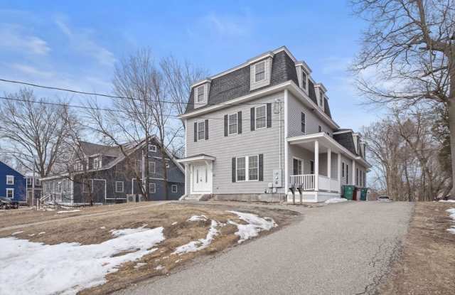 63 Varnum Avenue - 1 photos photos