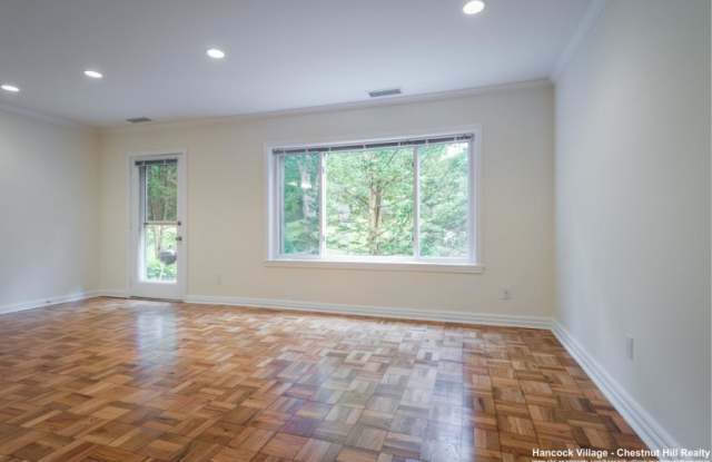 531 VFW Pkwy. photos photos