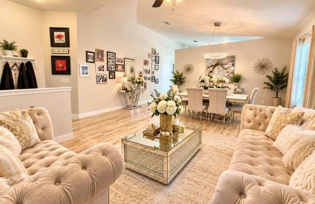 12303 HOLMWOOD GREENS Place Gallery 3