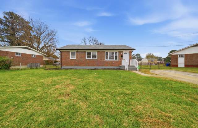 913 Dandridge Drive photos photos