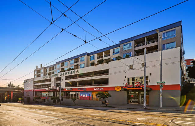 "Urban Living at Its Best: Spacious 2-Bedroom Retreat with Scenic Views!" photos photos "Urban Living at Its Best: Spacious 2-Bedroom Retreat with Scenic Views!" photos photos