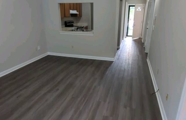 510 Park Court Gallery 2