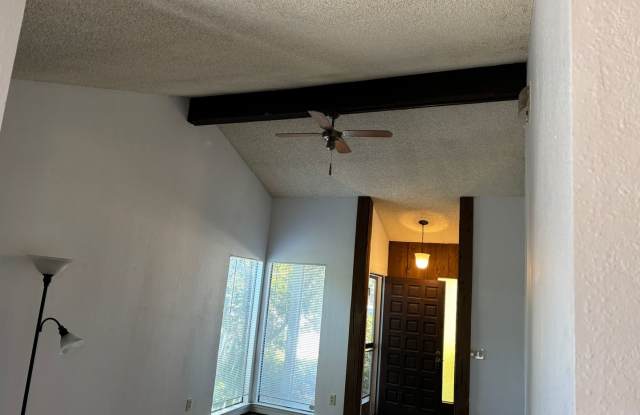Around the Corner from American River College/ $200.00 bonus off first months rent Gallery 3