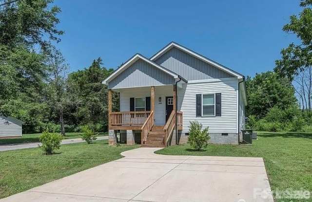 1474 Stroupe Street Gallery 2