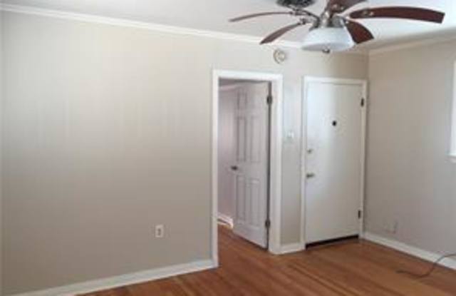 7010 MILNE Boulevard Gallery 2