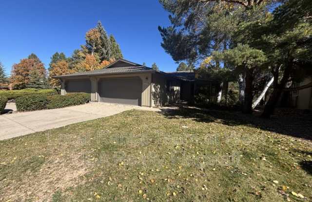 2340 N Plateau Dr photos photos