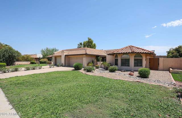 3233 E Desert Cove Avenue Gallery 2