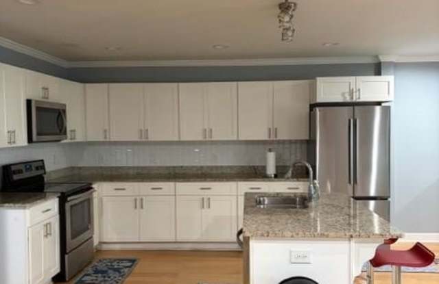 176 Racine Street SW Gallery 4