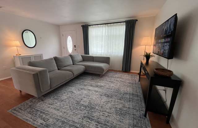 1744 10th Street Southwest photos photos