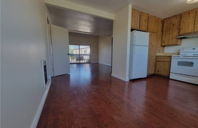 17628 Alburtis Avenue Gallery 2