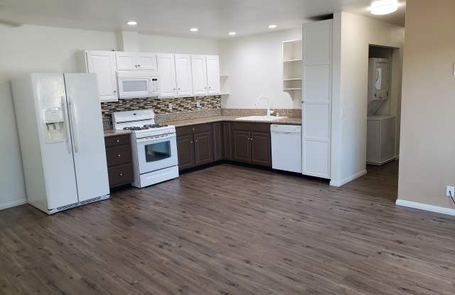 1261 Victor Avenue photos photos