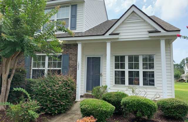 3-Bedroon, 2.5-Bath Townhouse photos photos