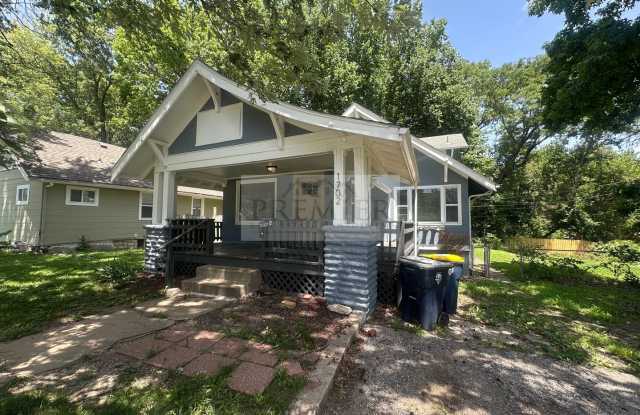 1702 E 72nd Street KC MO 64131 -Newly updated 4 bedroom / 2 bath home - Rent $1599- Ready to call home (recently updated) photos photos
