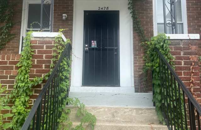 2428 W FRANKLIN Street photos photos