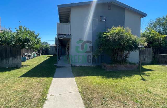 325 W H St photos photos