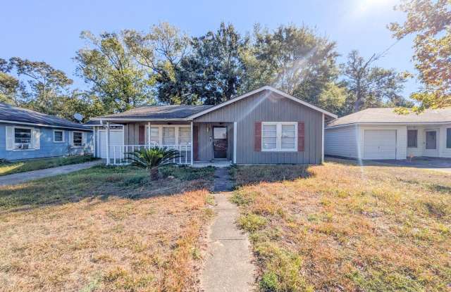 2306 Butler Dr, Orange, TX 77630 Gallery 1