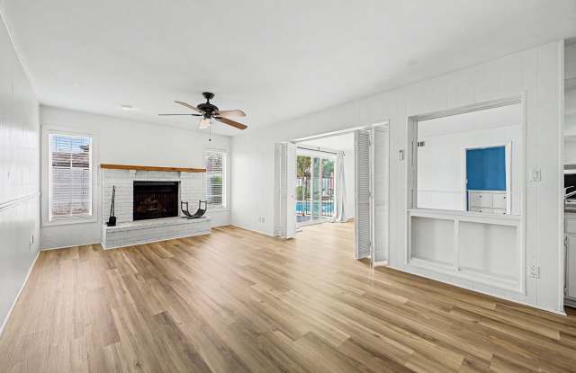GORGEOUS 3Bed/2Bath Home w/Pool in NORTH GLEN SQUARE photos photos GORGEOUS 3Bed/2Bath Home w/Pool in NORTH GLEN SQUARE photos photos