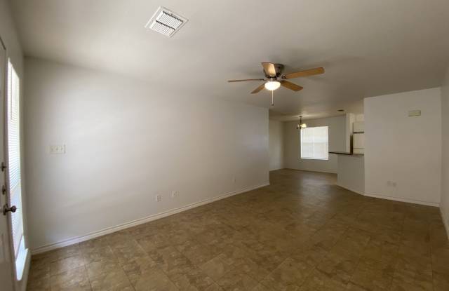 176 W White unit: A photos photos