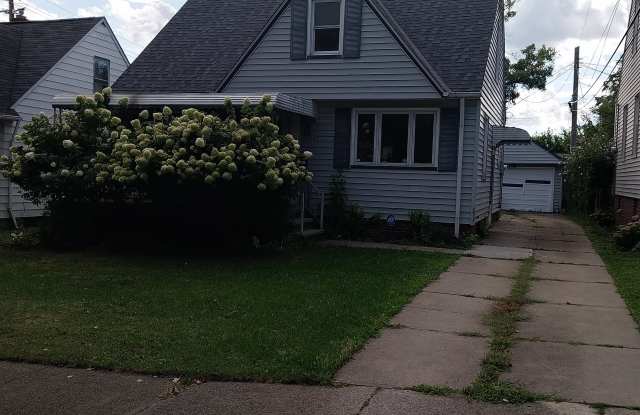 5048 Claremont Boulevard - 5048 Claremont Boulevard, Garfield Heights, OH 44125